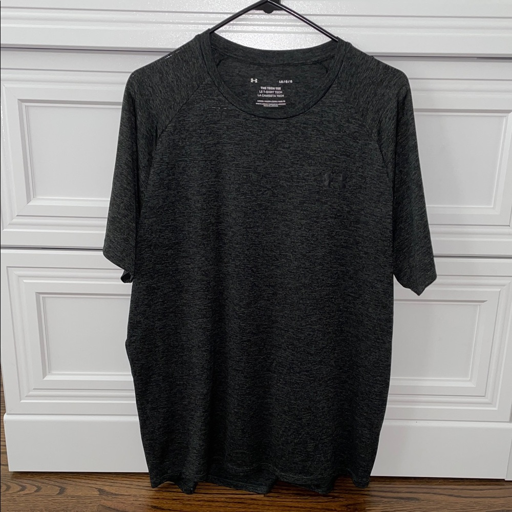 Under Armour Men's Charcoal Tech Tee